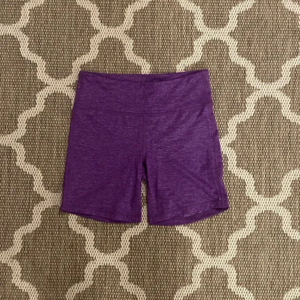 Athleta 7 inch inseam, biker shorts, women’s size medium